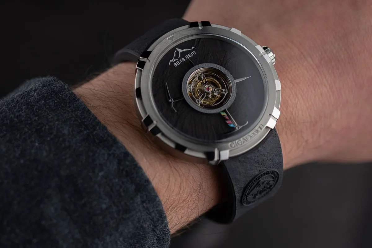 CIGA Design Mount Everest edition titanium case