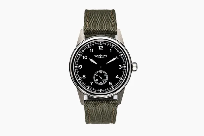Weiss Standard Issue Field Watch with vintage design