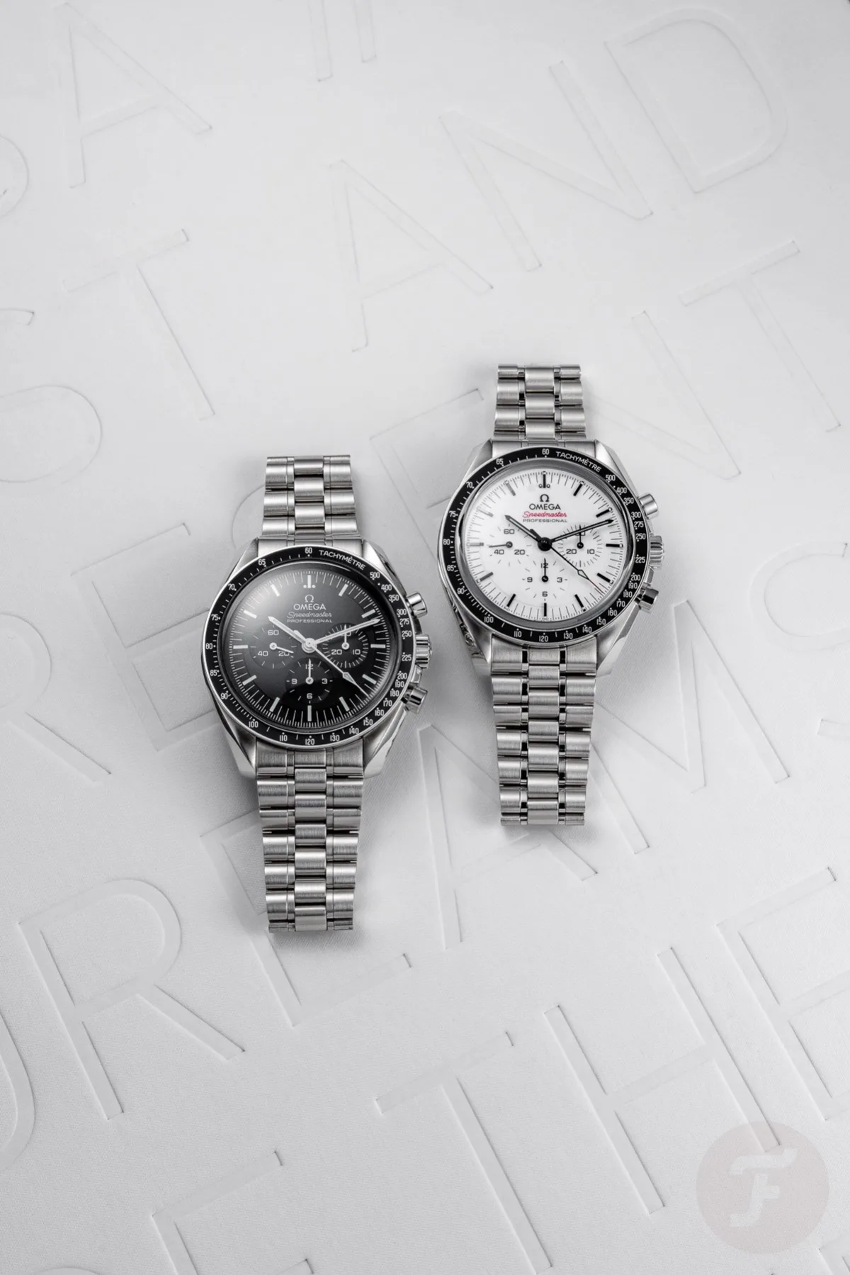 White dial inspired by Apollo astronaut suits