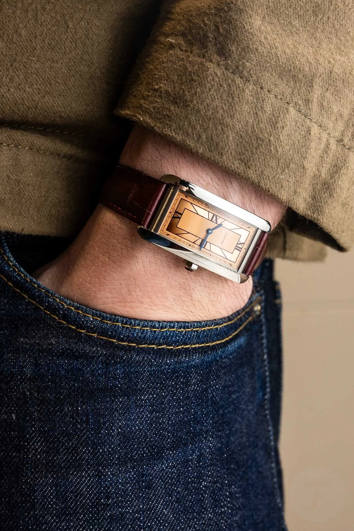 Cartier Tank Américaine with blued hands and alligator strap