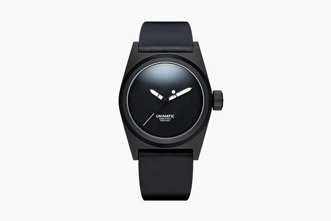 Unimatic Modello Due U2S-MN watch in all-black with no indexes or numbers