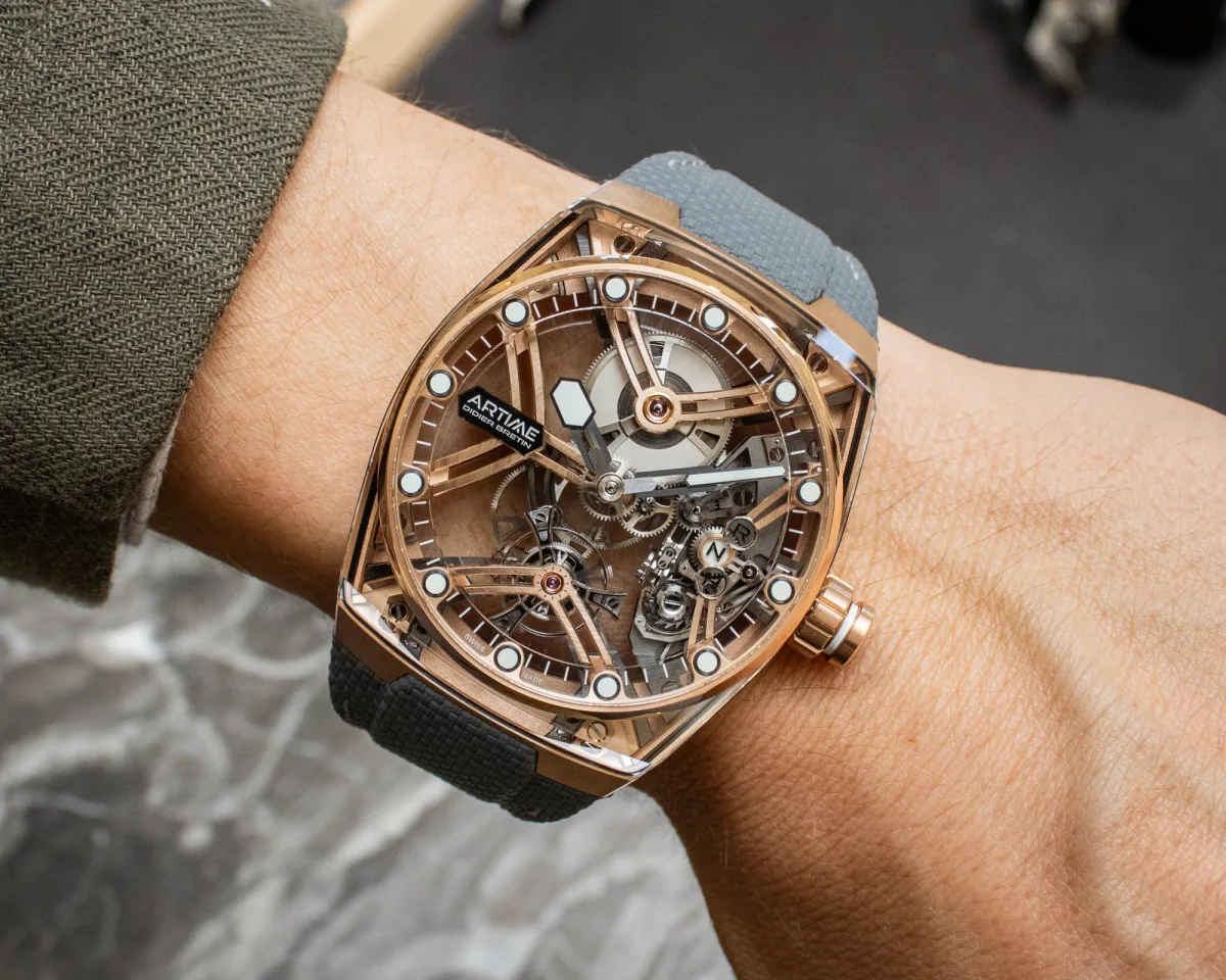 Wrist shot of Artime ART01-5N