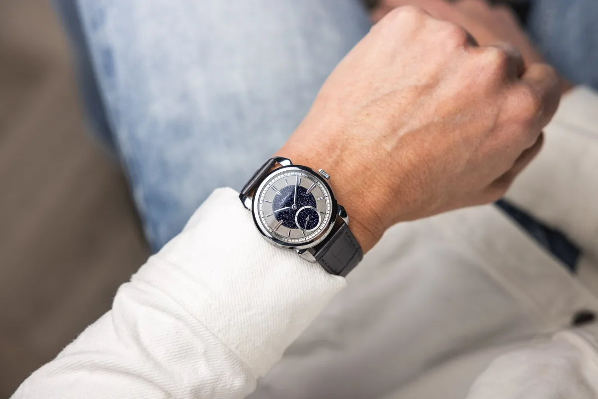 High-end watch by a hybrid independent brand