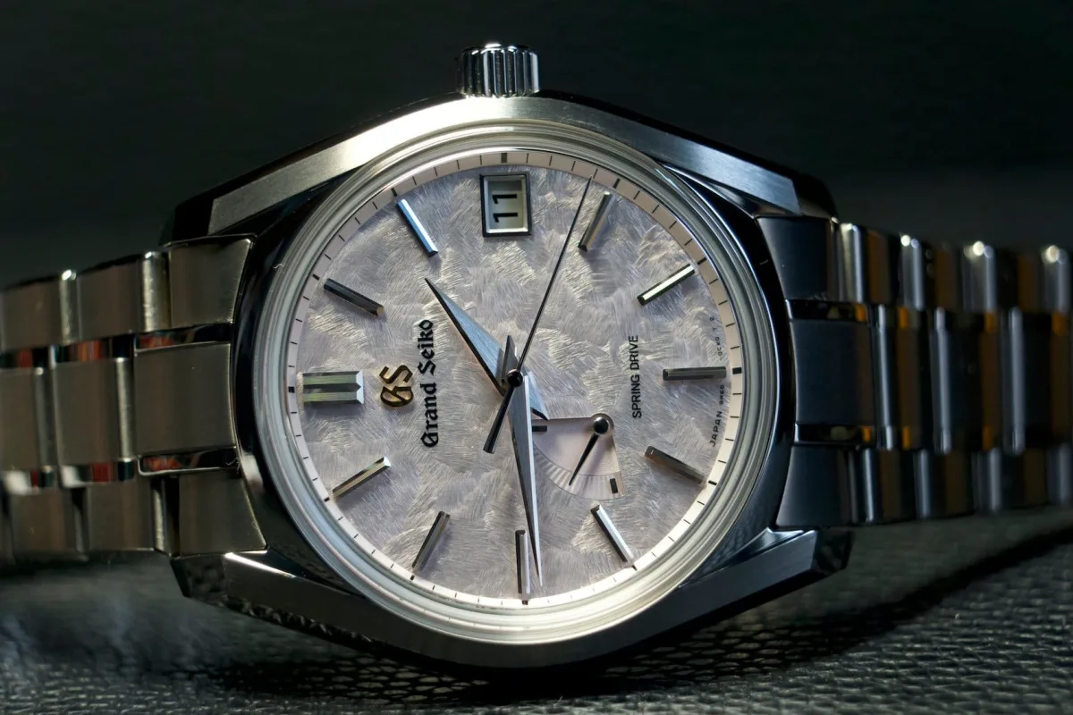 Grand Seiko SBGA413 Shunbun watch