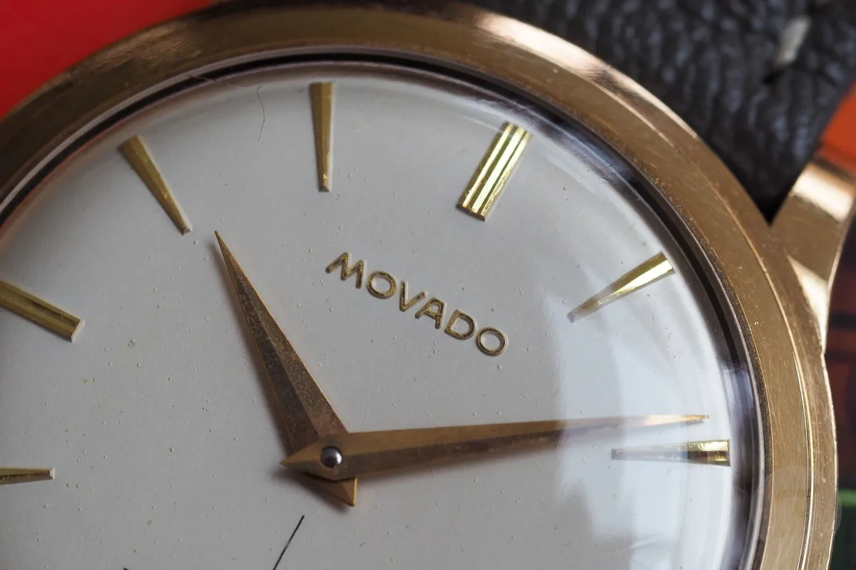 Back view of Movado Disco Volante with lugs hallmark