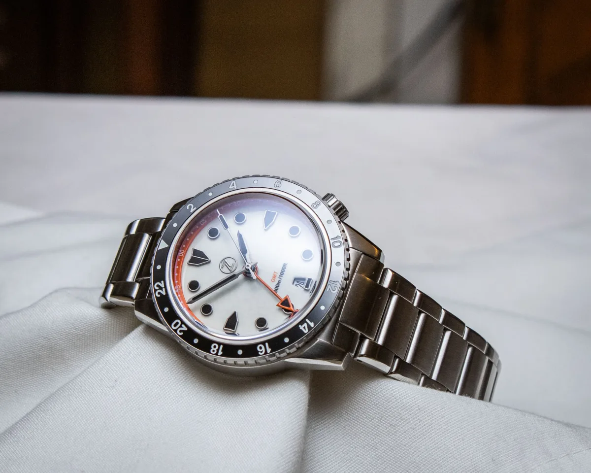 Zelos Mako 300m GMT dial close-up