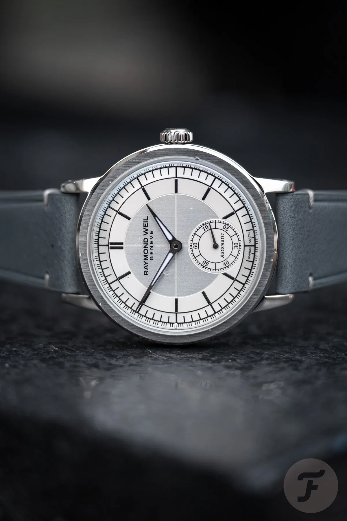 Back view of Raymond Weil Millésime showing movement