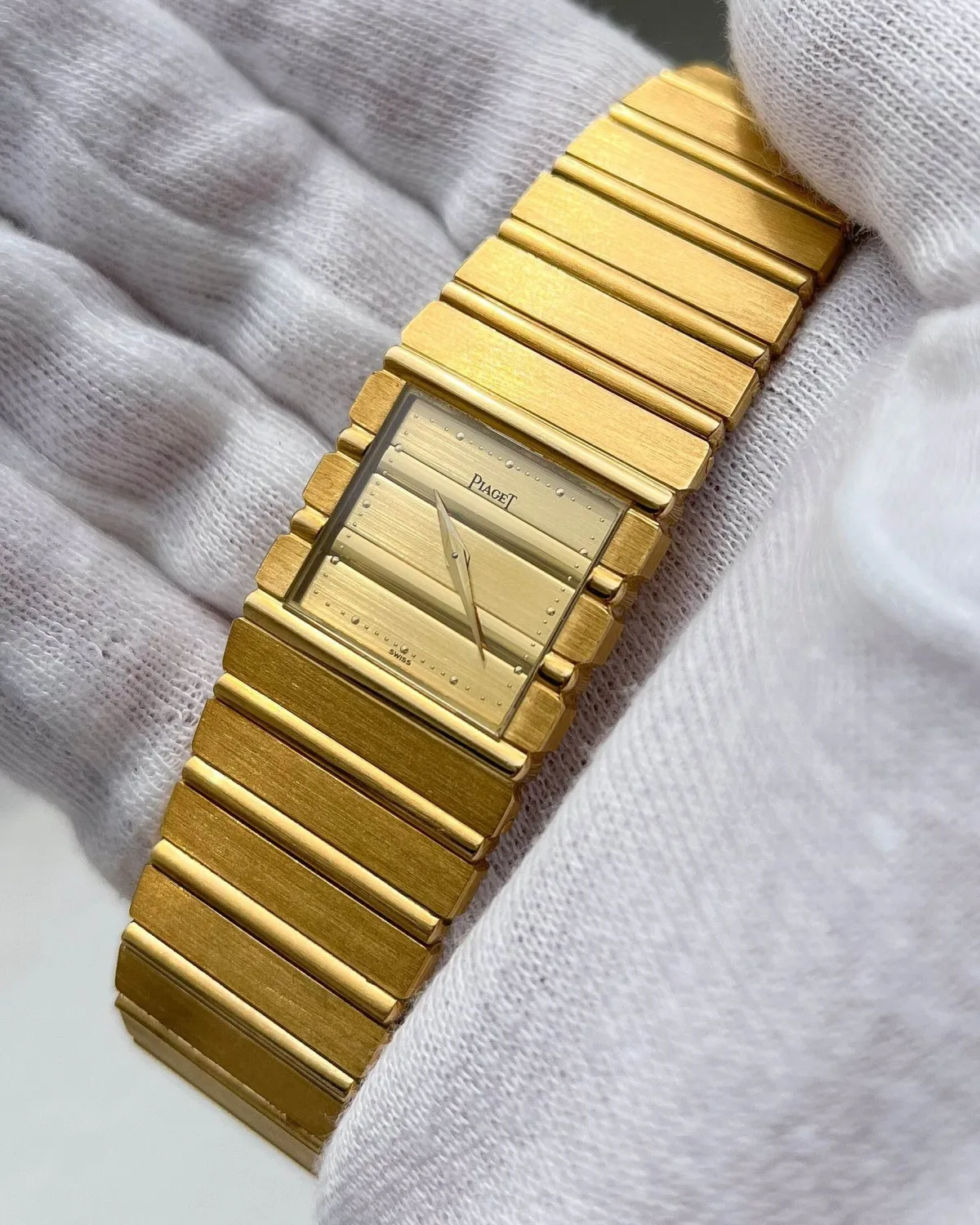 Piaget Polo ref. 7131 back view