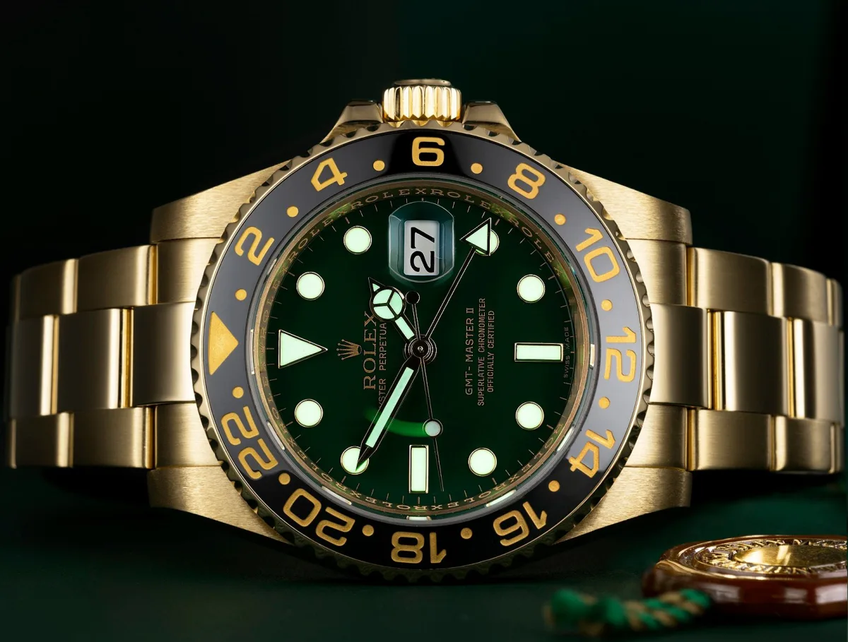 Close-up of Rolex GMT-Master II ref. 116718