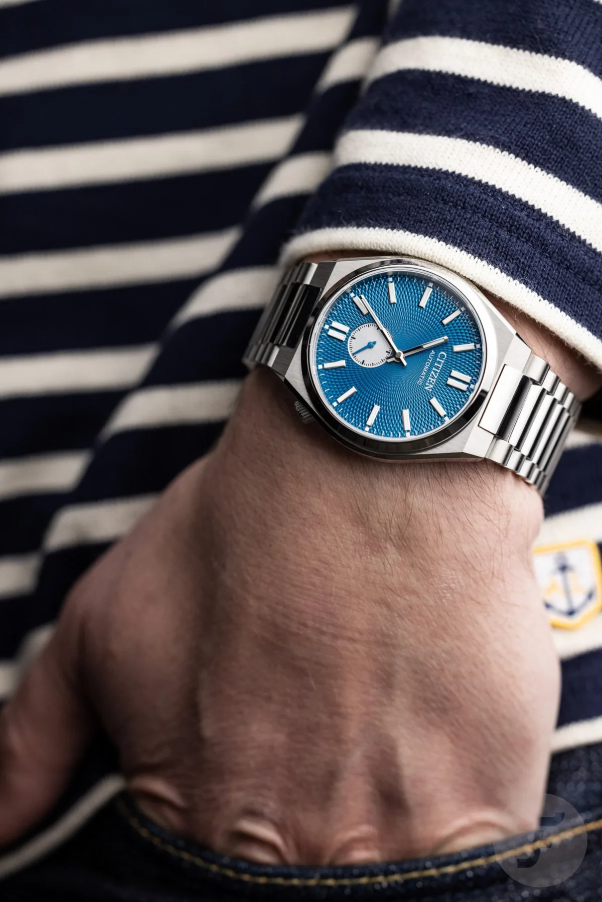Citizen Tsuyosa Small Second crown detail