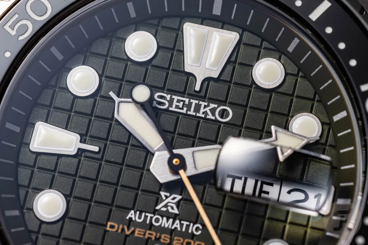 Seiko SRPE05 King Turtle dial with day-date complication