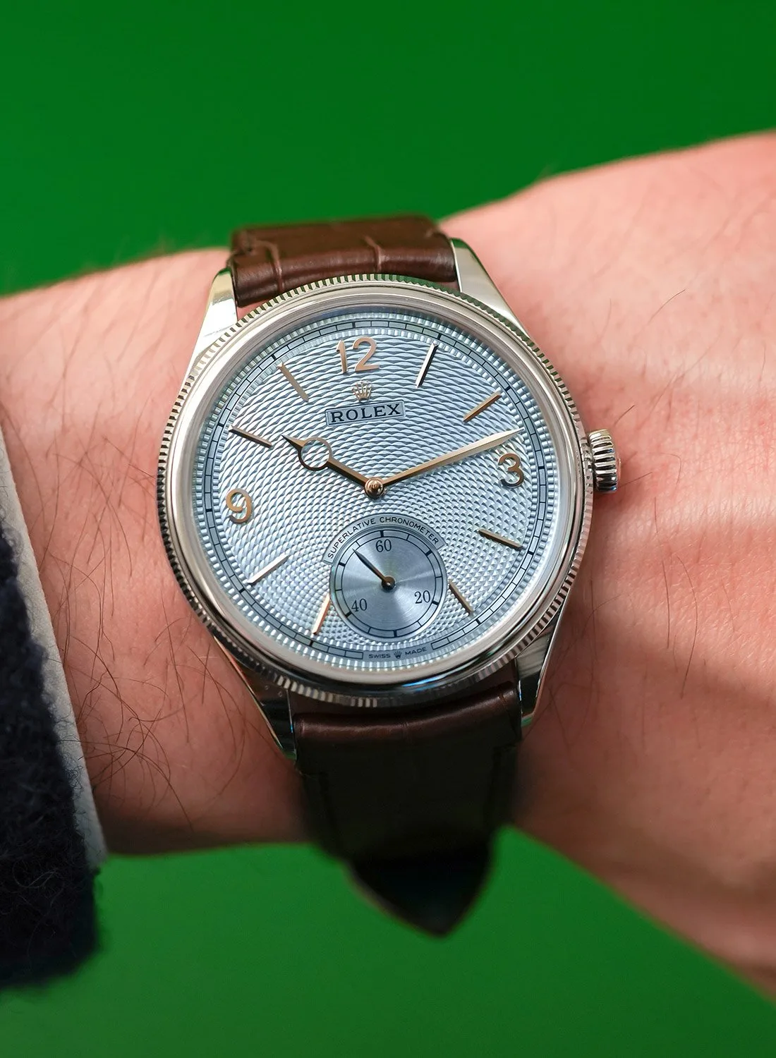 Side view of Rolex Perpetual 1908 Platinum case