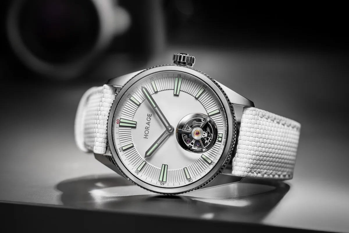 Horage Lensman 1.2 titanium case with engraved side