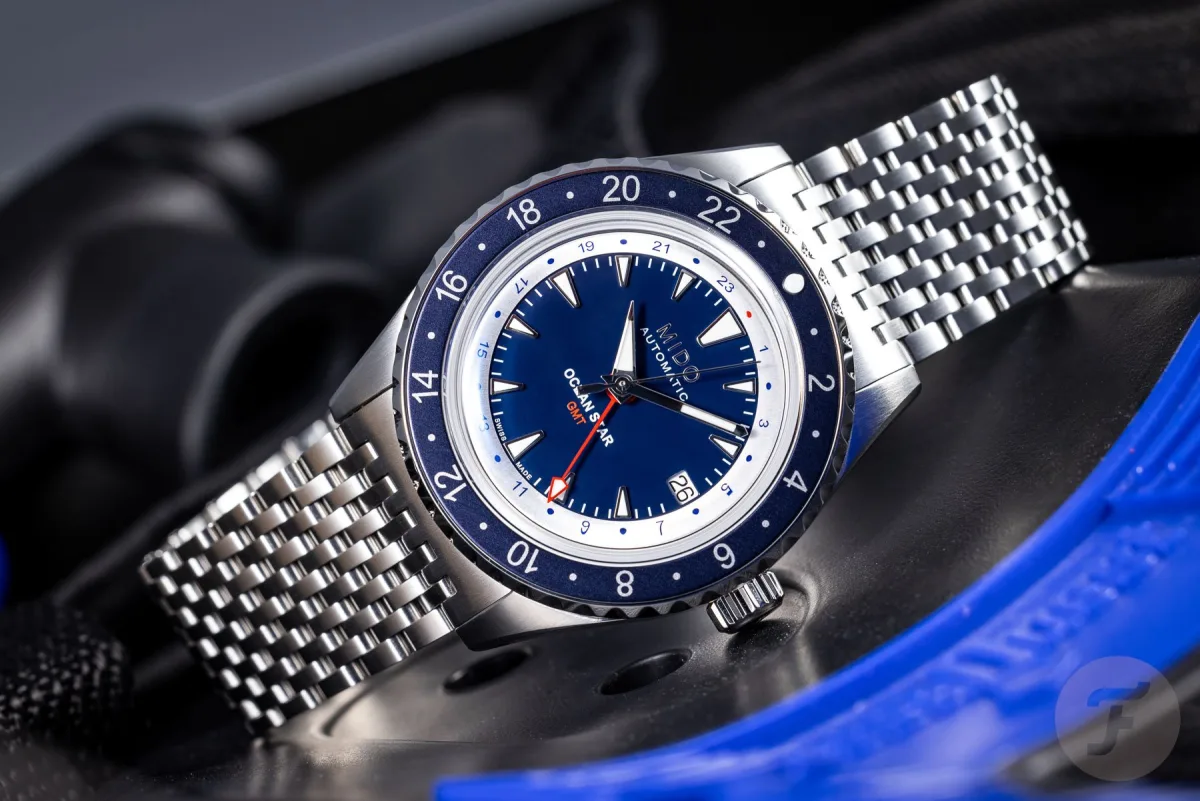 Oris Aquis and Divers Sixty-Five collection watches.