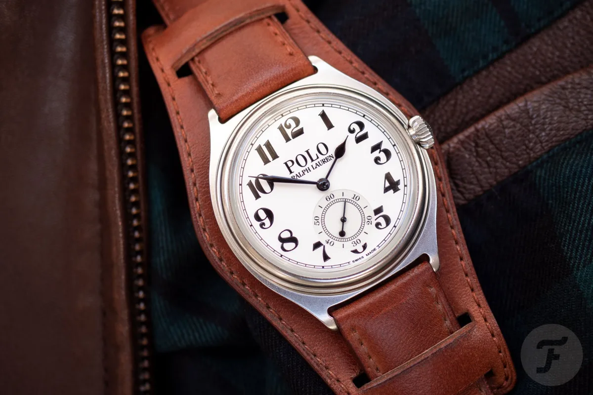 Mido Ocean Star GMT Special Edition bracelet details.