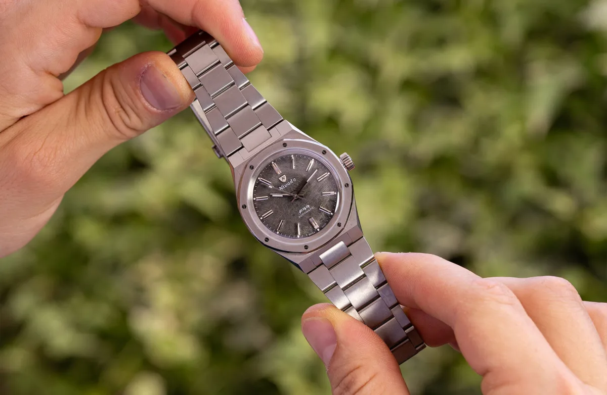 Nivada Grenchen F77 with titanium and meteorite dial