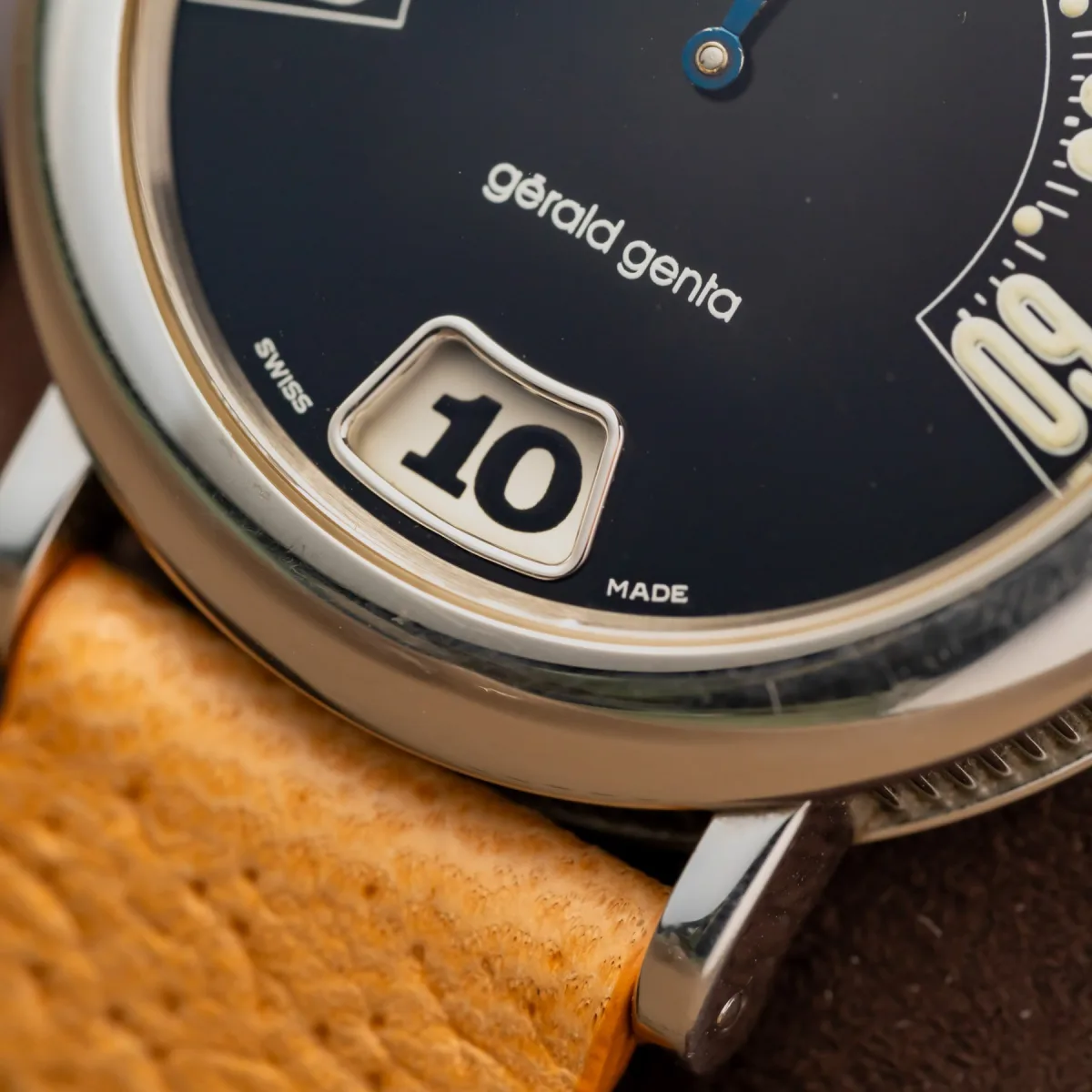 Gérald Genta 3634 model with retrograde minutes