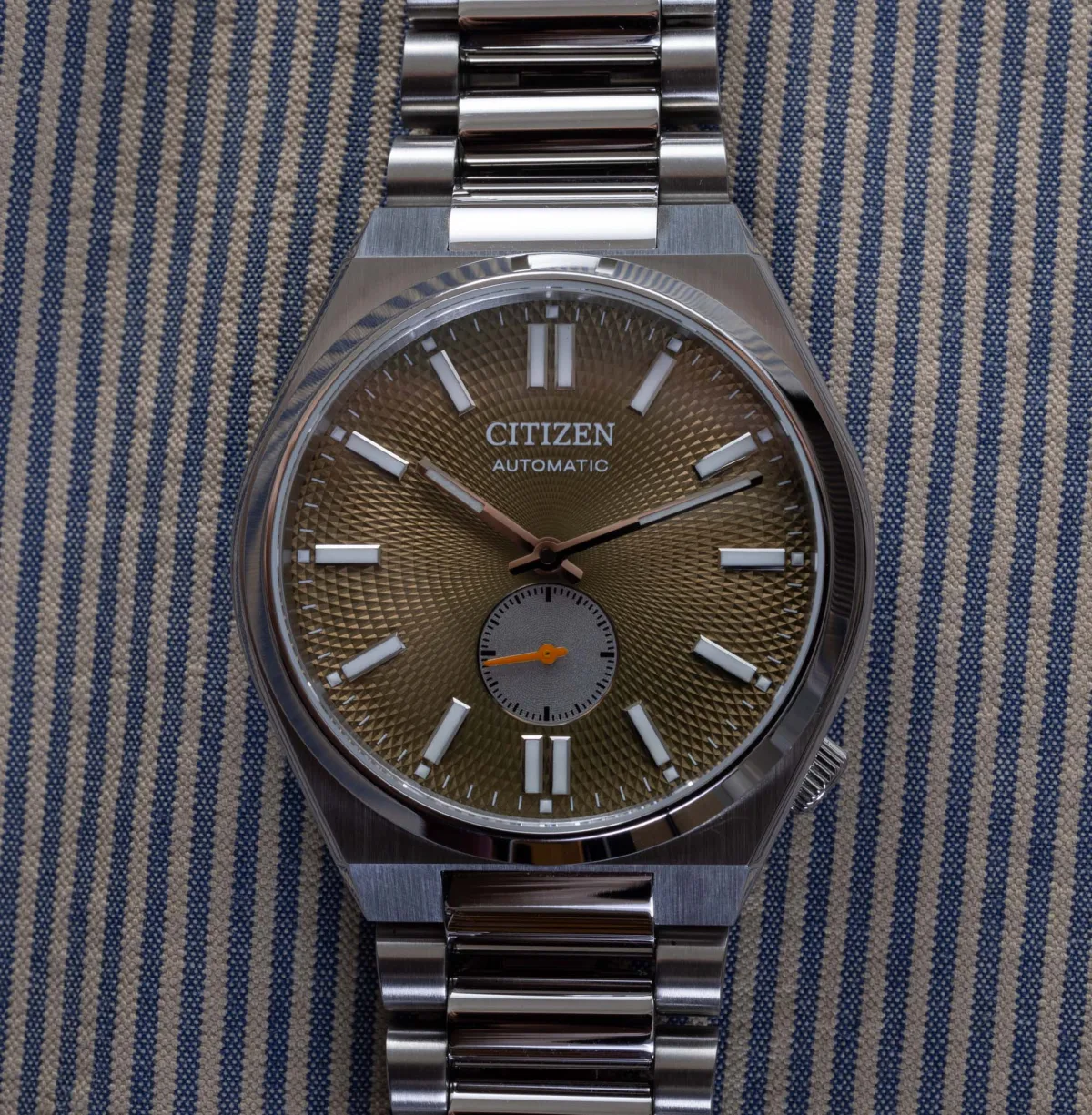 Citizen Tsuyosa Small Second in khaki green, reference NK5010-51X
