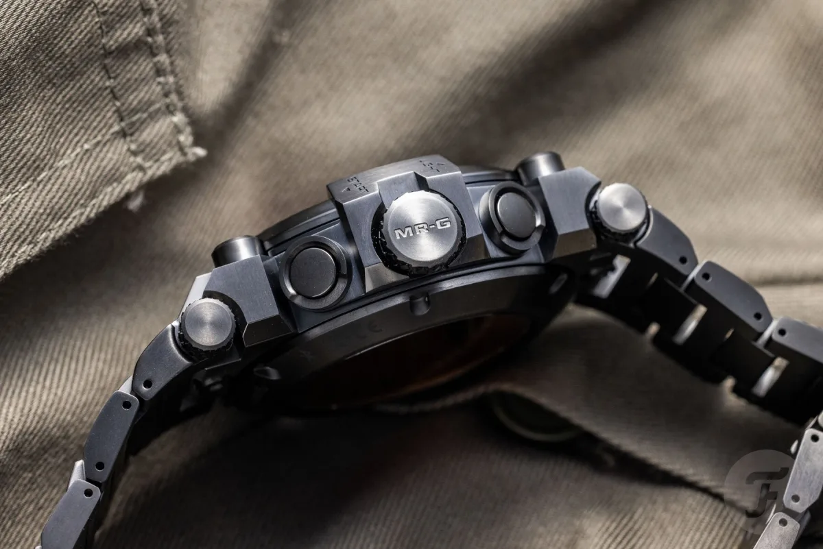 Casio Frogman MRG-BF1000B-1A dial close-up