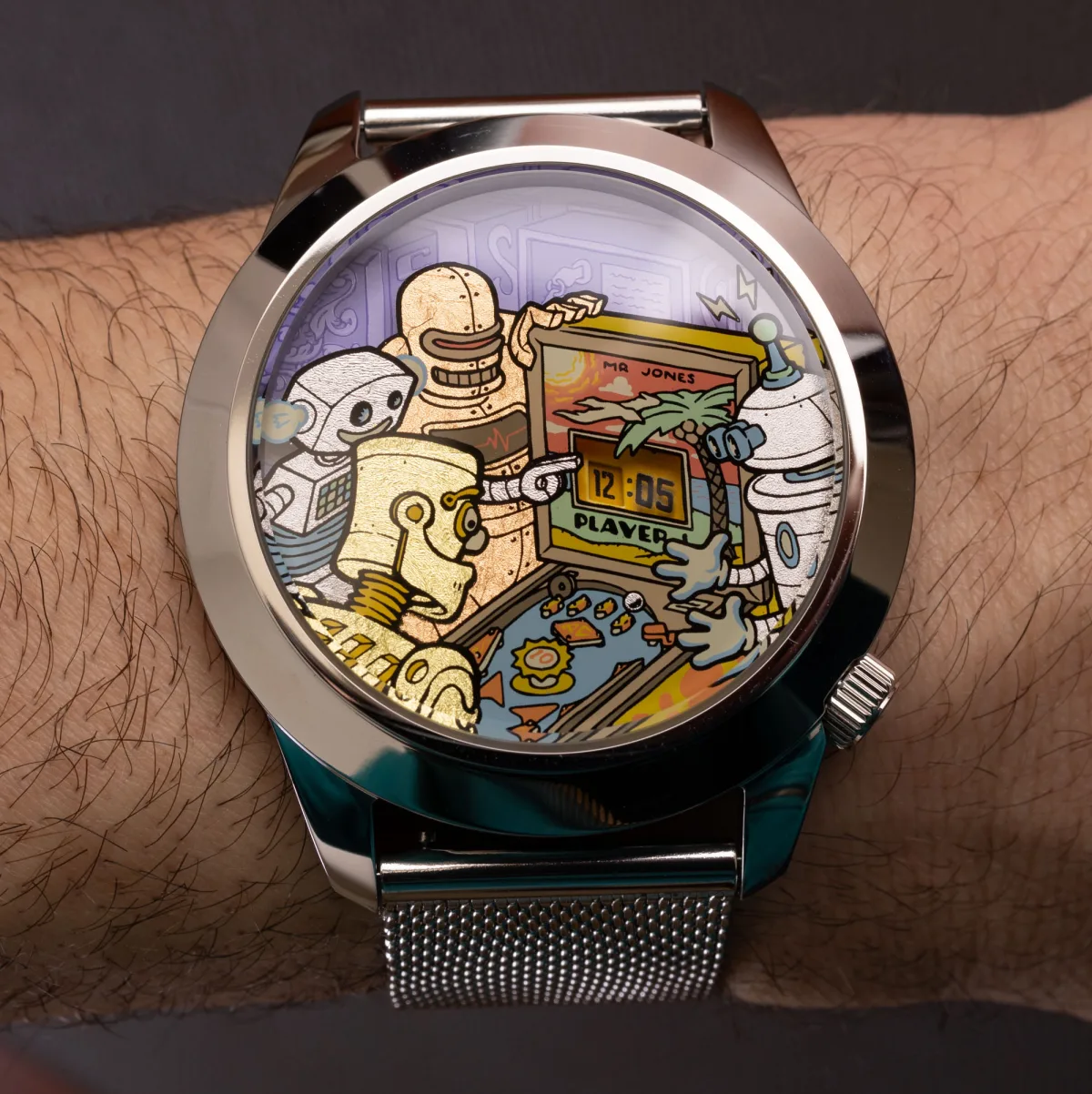 Mr. Jones Ricochet XL displaying time on pinball-themed dial