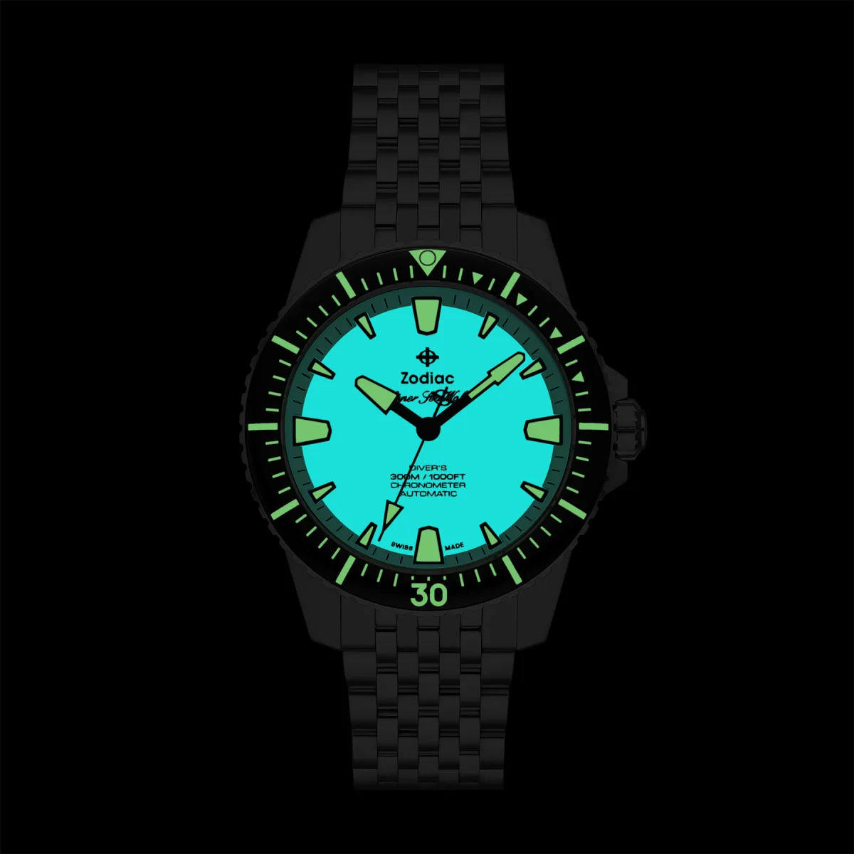 Close up of Zodiac Super Sea Wolf bezel