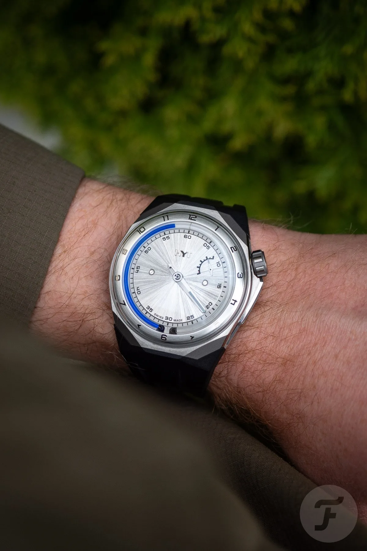 Various dial colors of the HYT T1 series