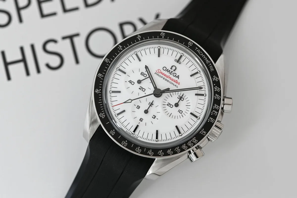 Close-up of Omega Speedmaster polished links