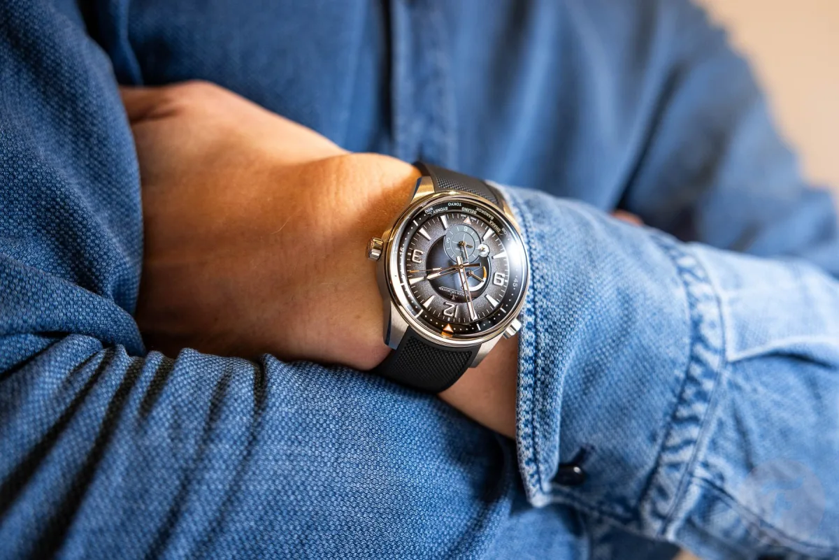 Jaeger-LeCoultre Polaris Geographic with dual crowns