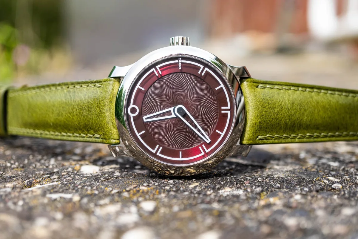 Ming 17.09 watch with Clous de Paris dial