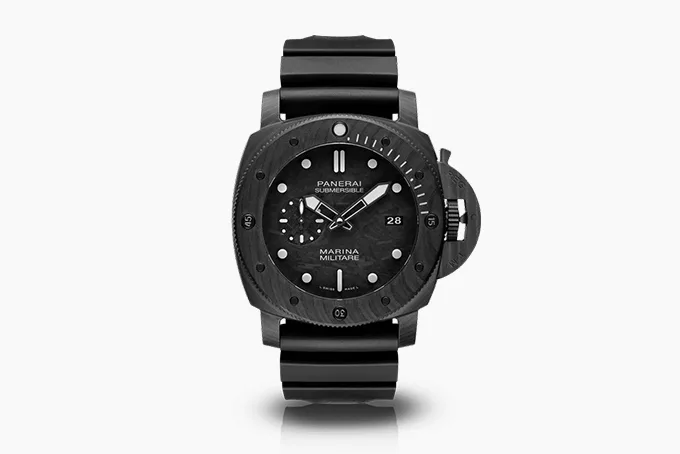 Panerai Submersible Marina Militare in Carbotech.