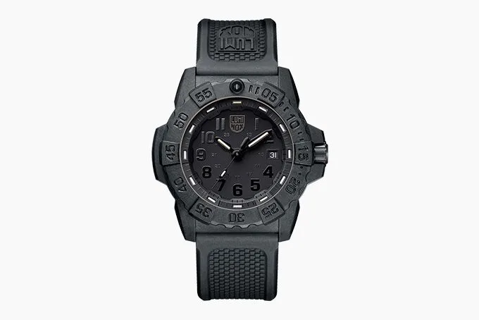 Luminox Navy SEAL carbon fiber dive watch