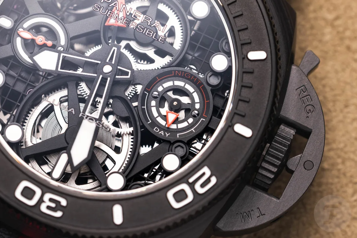 Comparison of Panerai Luna Rossa models