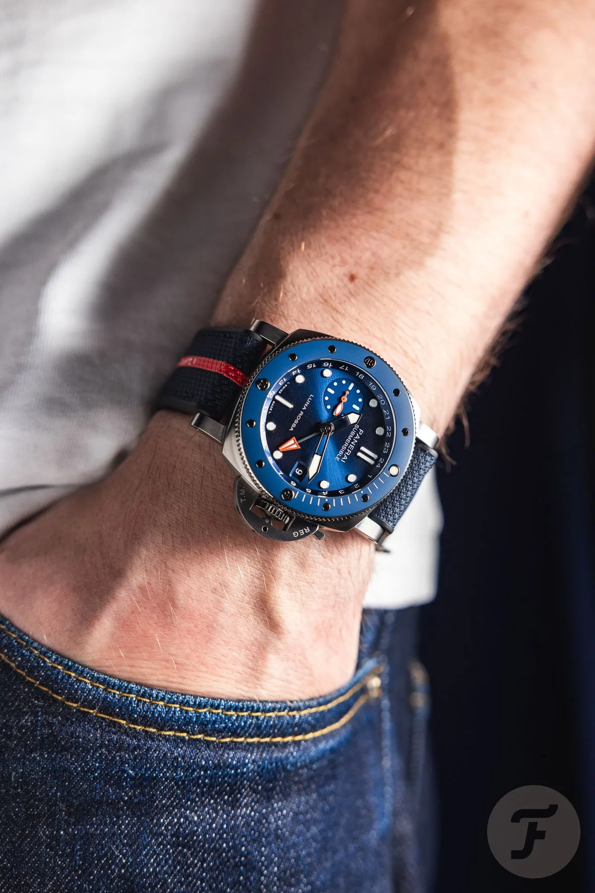 Discussion on Panerai Luna Rossa watches