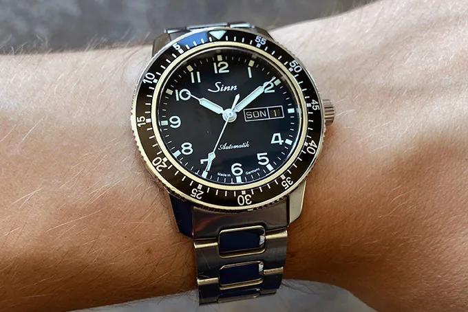 Sinn 104 watch bezel detail