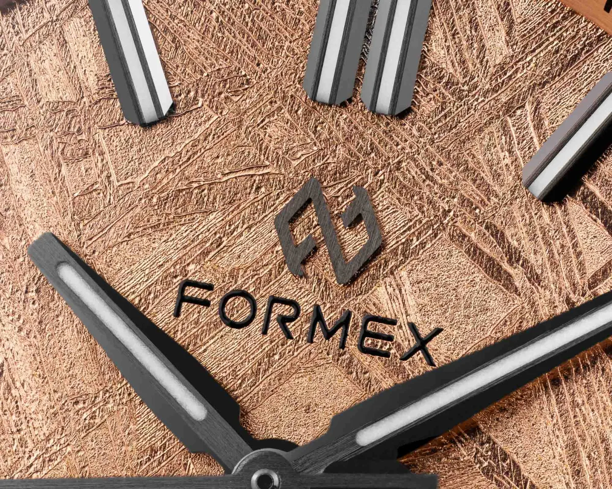 Widmanstätten patterns on Formex Essence 39mm dial