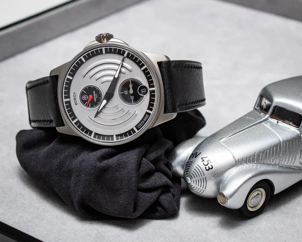Zenith Chronomaster Revival Shadow