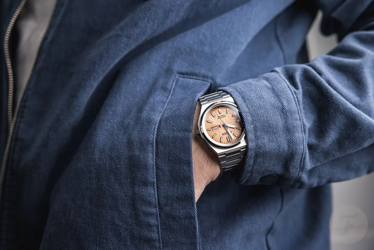 Crown of Citizen Super Titanium Eco-Drive Day-Date watch
