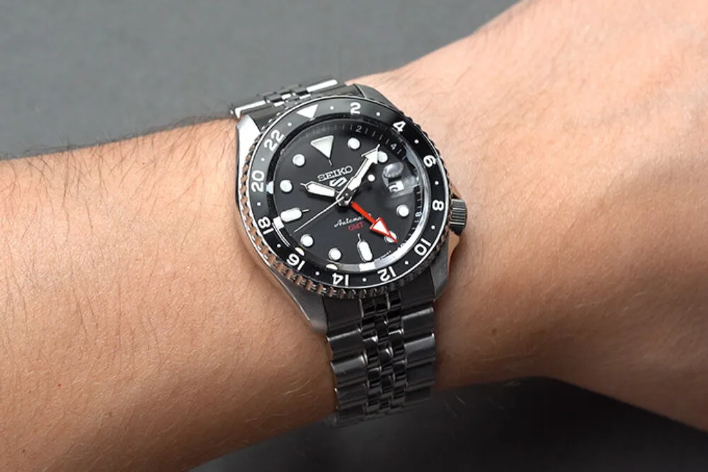 Seiko 5 Sports SKX GMT with Jubilee style bracelet