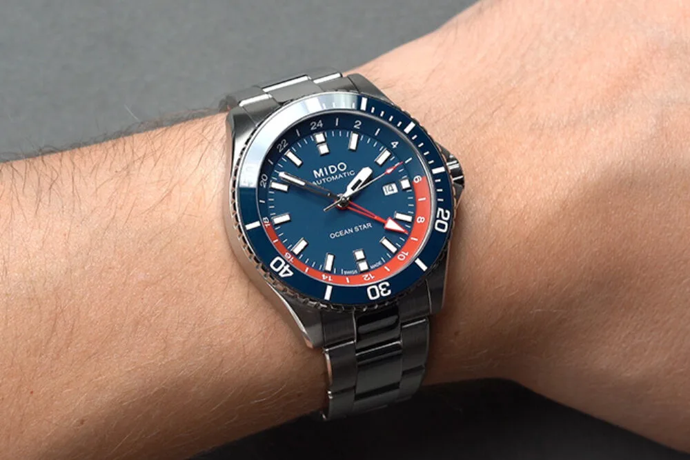 Mido Ocean Star showing steel case and quick-adjust bracelet