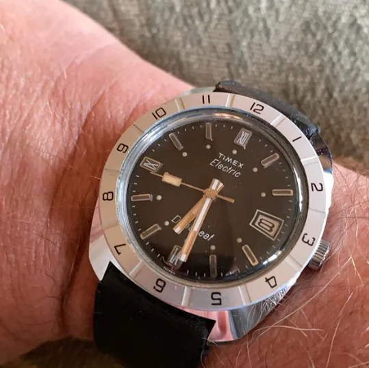 Close-up of Timex Electric Dynabeat's ticking mechanism.