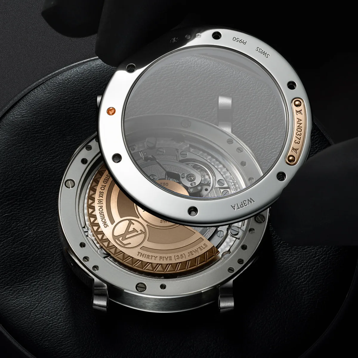 Crown and hour disc details of Louis Vuitton Escale WorldTime