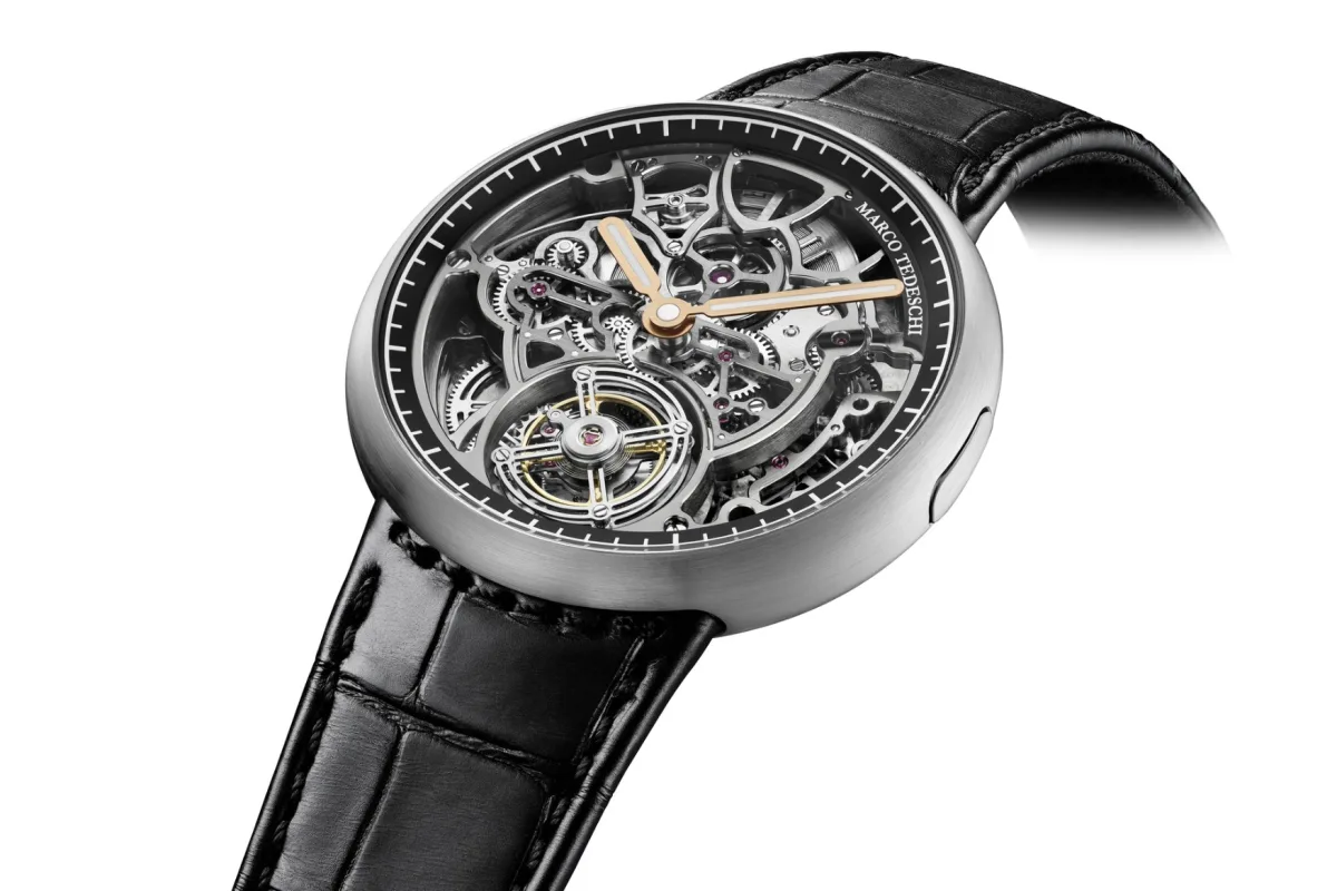 The MT-1 watch model by Kross Studio, designed by Marco Tedeschi