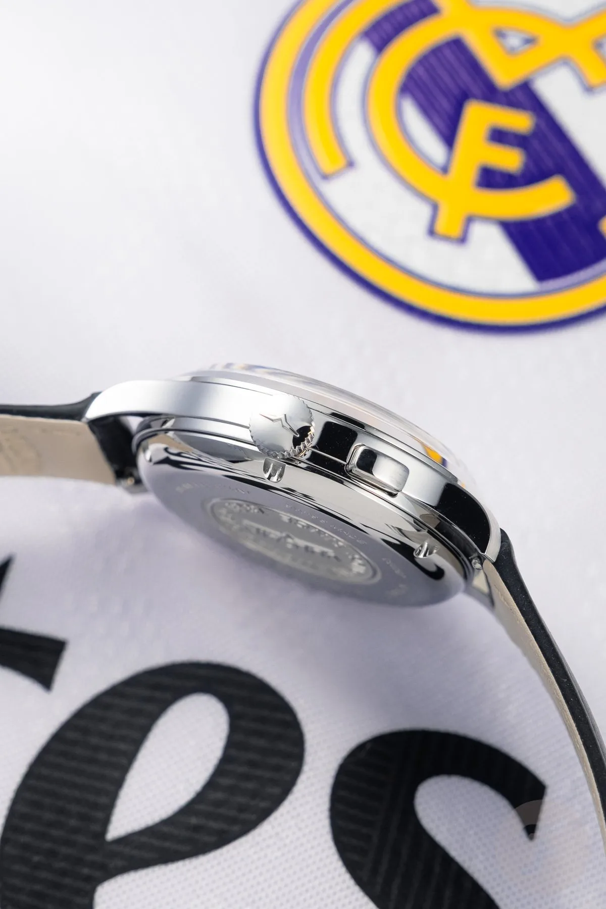 Real Madrid team in 1934 with Vulcain timekeeping