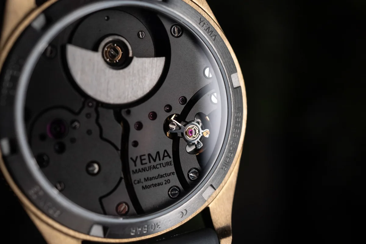 Yema Skin Diver Slim Bronze CMM.20 dial design features
