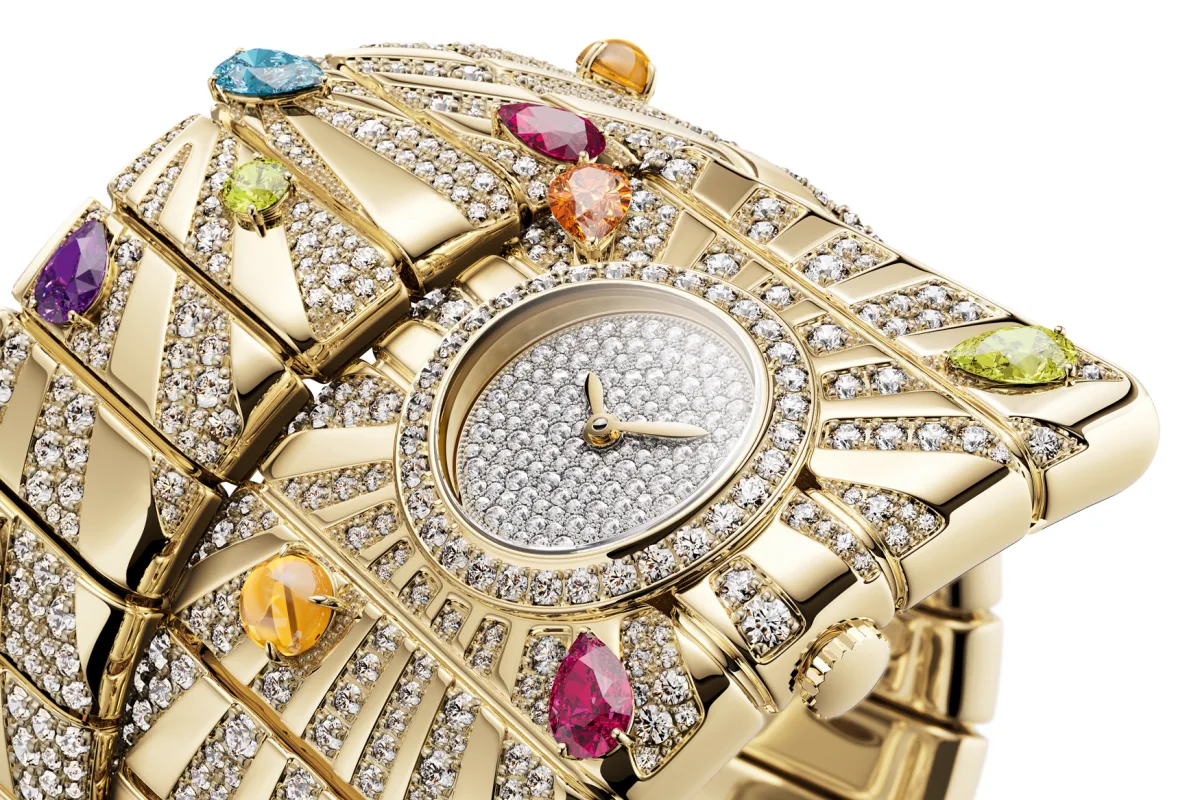 Detail of gemstones on Tubogas Manchette bracelet