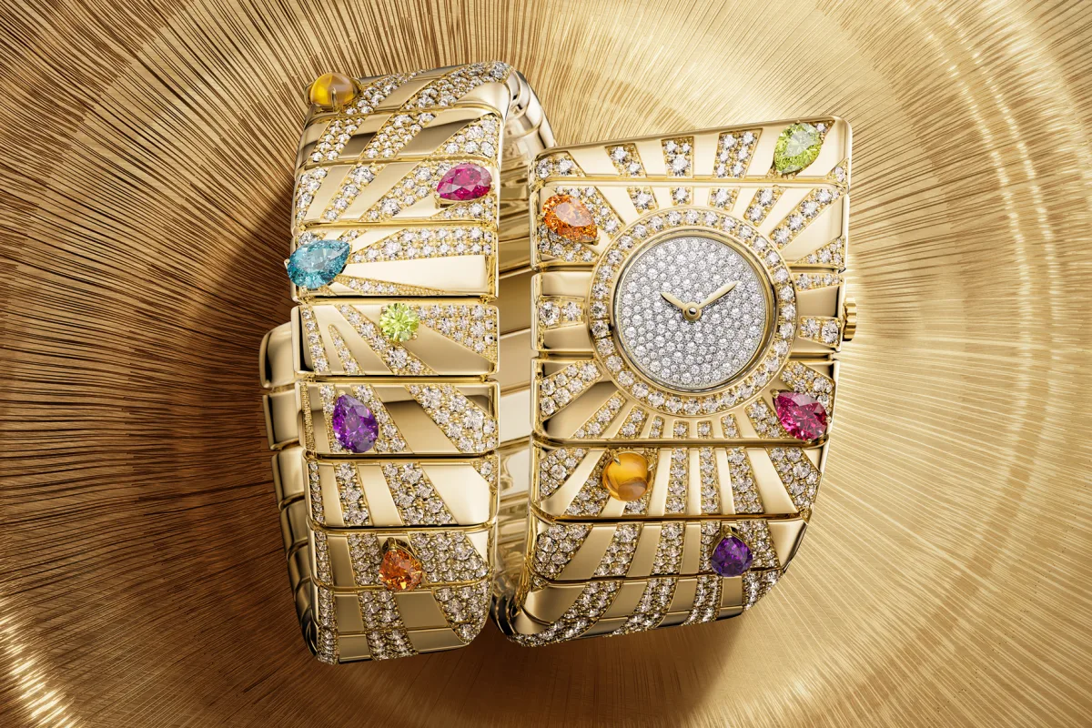 Close-up of Tubogas Manchette bracelet links