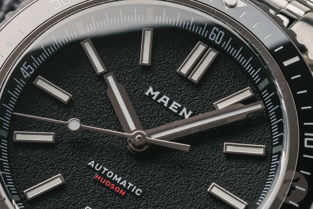 Maen Hudson 38 MK5 steel bezel with ceramic insert
