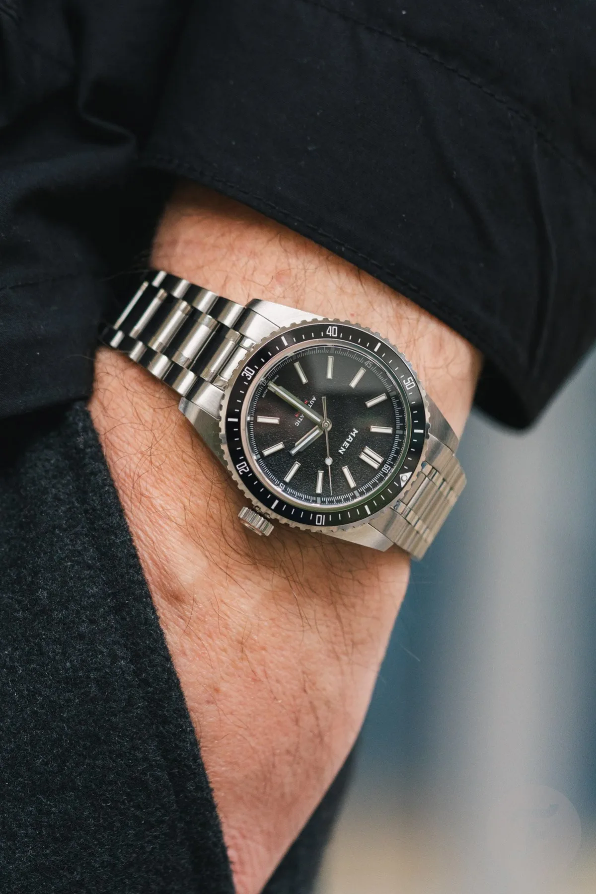 Maen Hudson 38 MK5 with optional steel bracelet