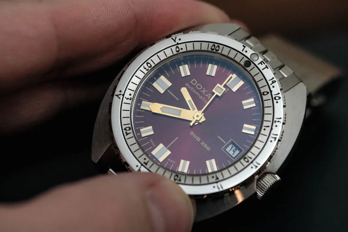 Doxa Sub 250 gold hands and markers