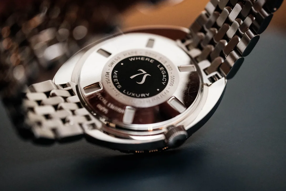 Doxa Sub 250 case back with special engraving
